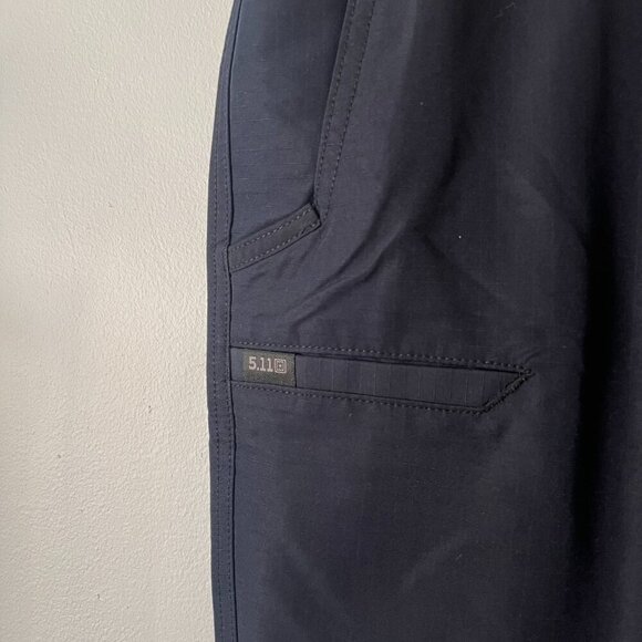 5.11 Tactical Fast-Tac Urban 11" Shorts Navy Blue Men's Size 44 - Picture 3 of 8